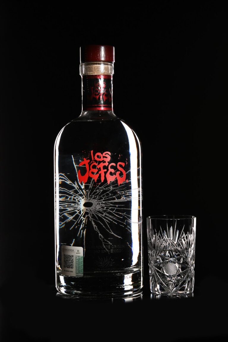 Tequila Plata Los Jefes